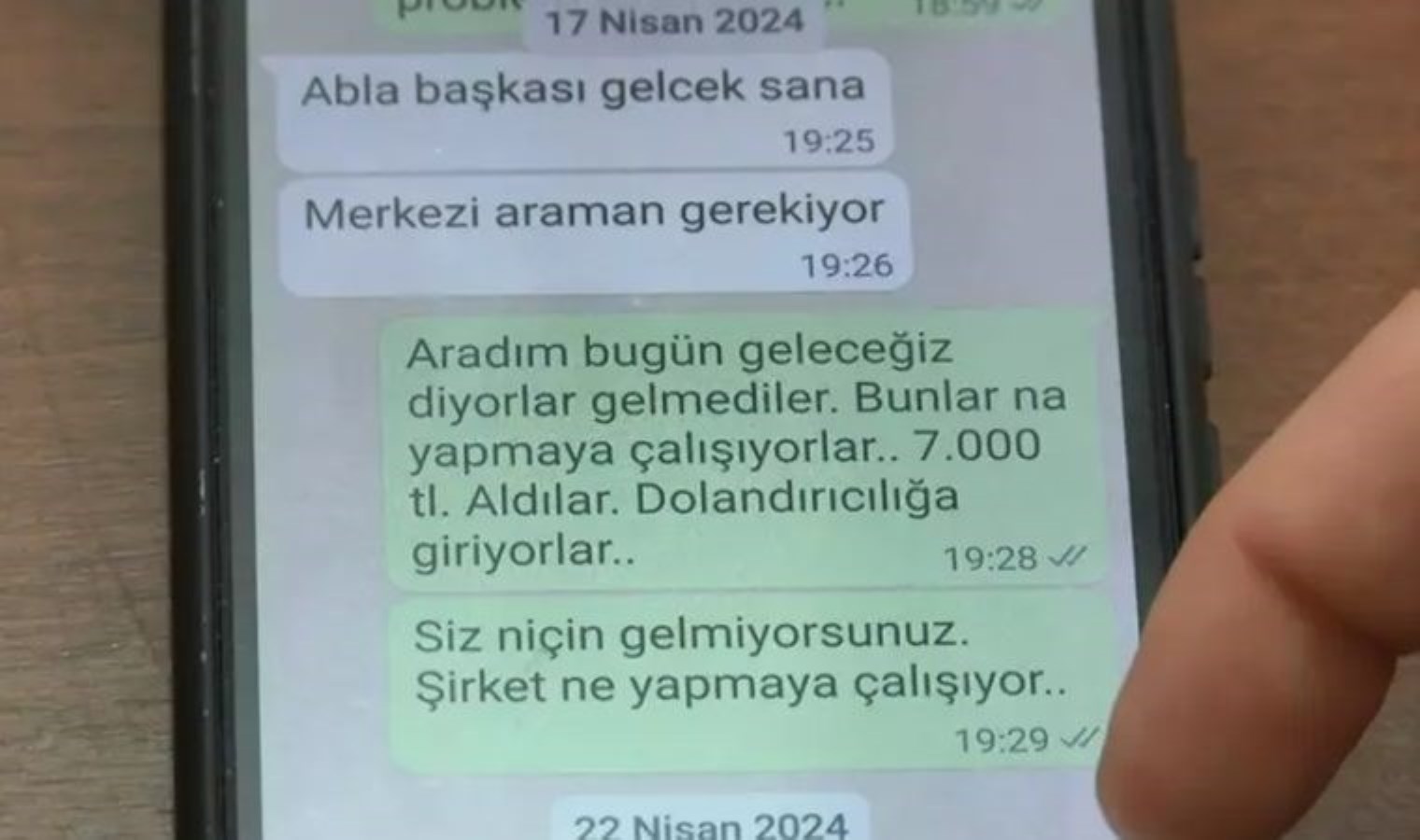 İnternette bulduğu birinci numarayı aradı: Hem parasından hem makinesinden oldu!