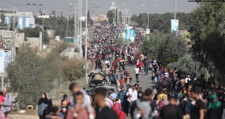 İsrail ordusu, Gazze’nin kuzeyinde Filistinlileri göçe zorlamaya devam ediyor