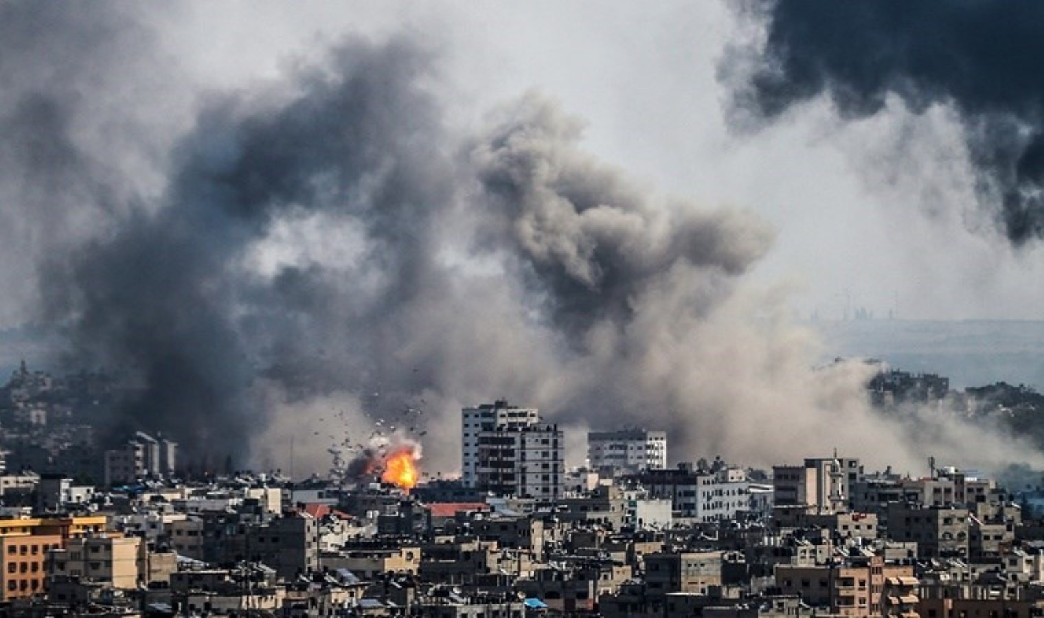 İsrail’in 212 gündür ataklarını sürdürdüğü Gazze’de can kaybı 34 bin 683’e çıktı