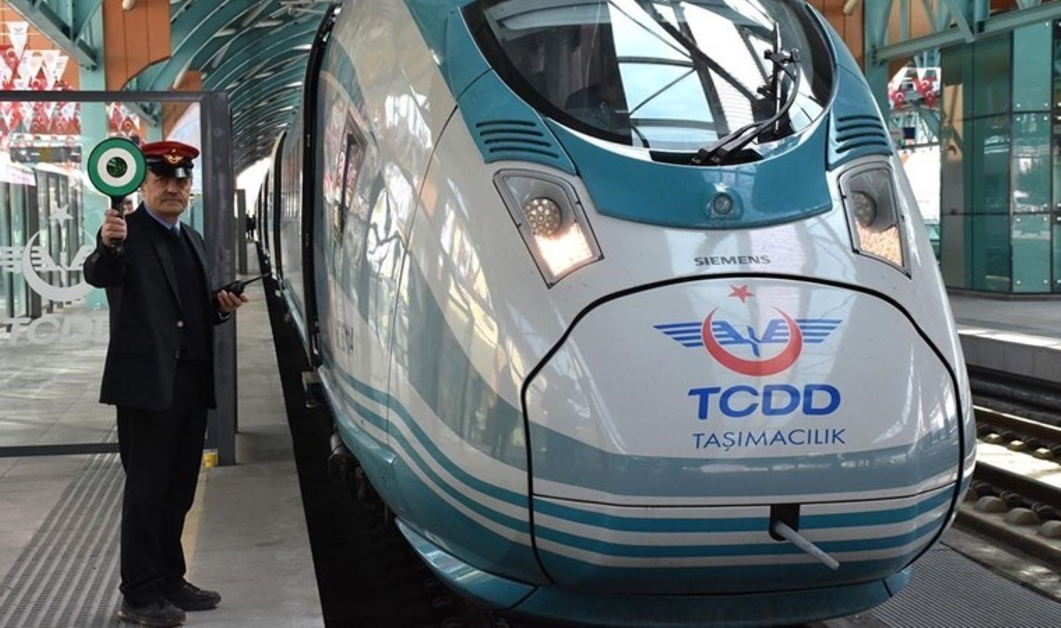 İstanbul-Sivas ortası YHT seferleri başladı