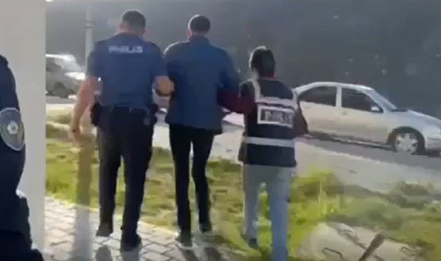 Kütahya’da FETÖ operasyonu: 11’i kamu işçisi, 21 gözaltı