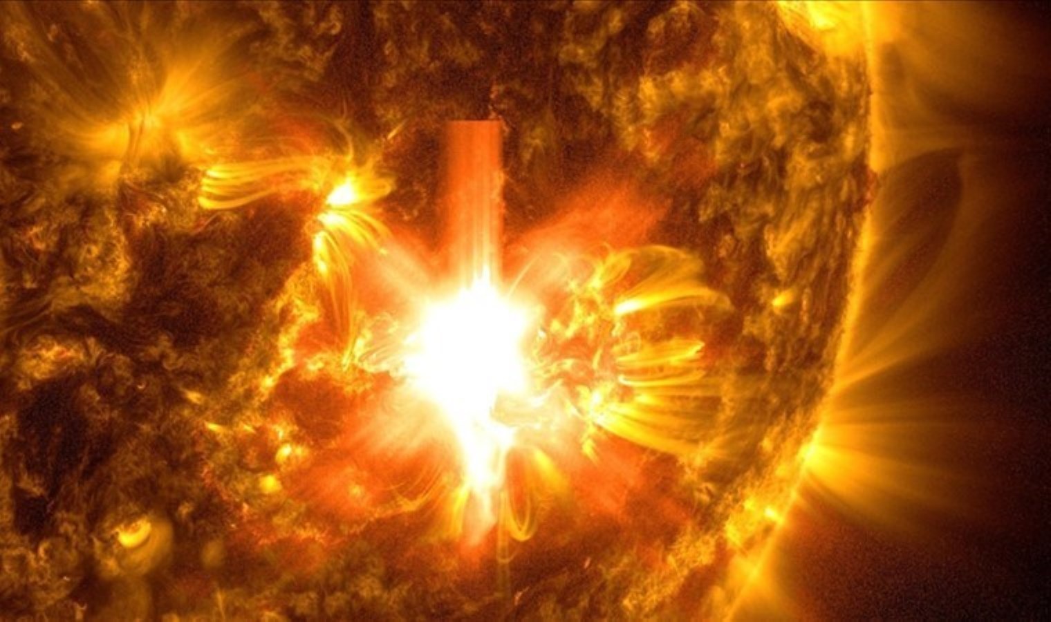 Kuzey küre için ikaz verildi: Jeomanyetik Fırtına geliyor! Cep telefonları ve internet etkilenebilir…