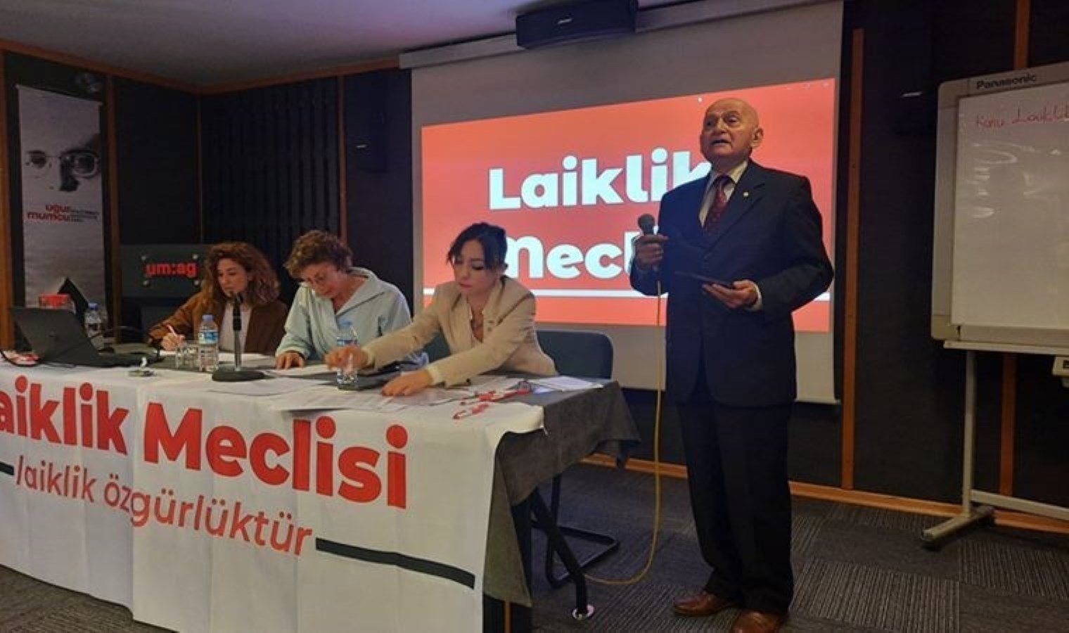 Laiklik Meclisi: Yeni Anayasa’ teşebbüsüne karşı her alanda uğraş edeceğiz