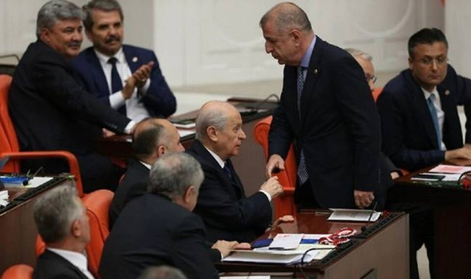 MHP’den Ümit Özdağ’ın ‘Bahçeli’ kelamlarına sert reaksiyon: ‘Sosyal medya soytarısı’