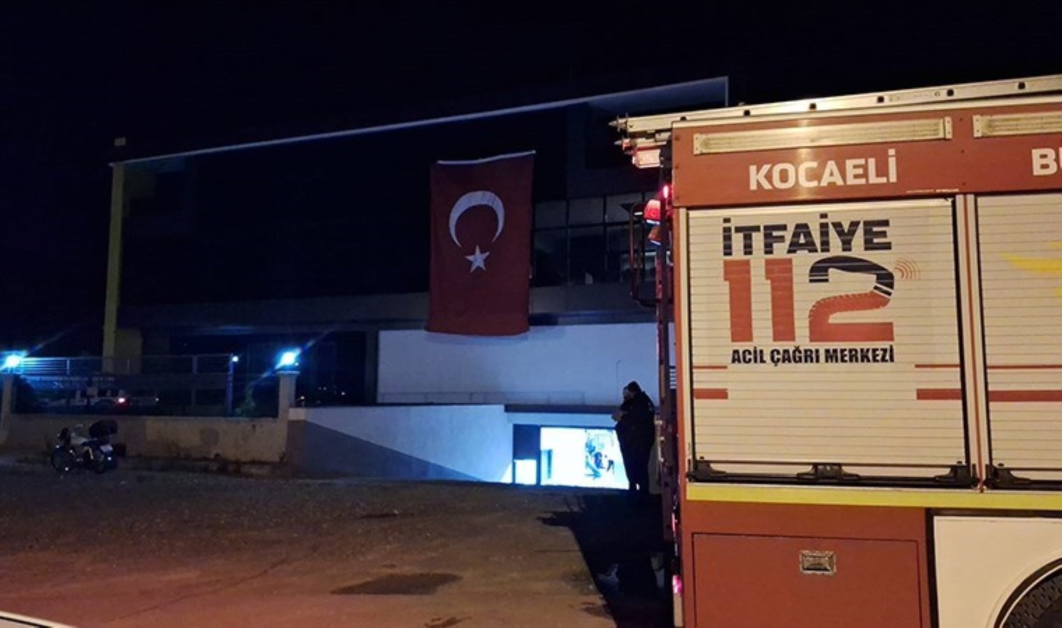 Pres makinesi suram sırasında çalışınca içine sıkışan iş yeri sahibi öldü