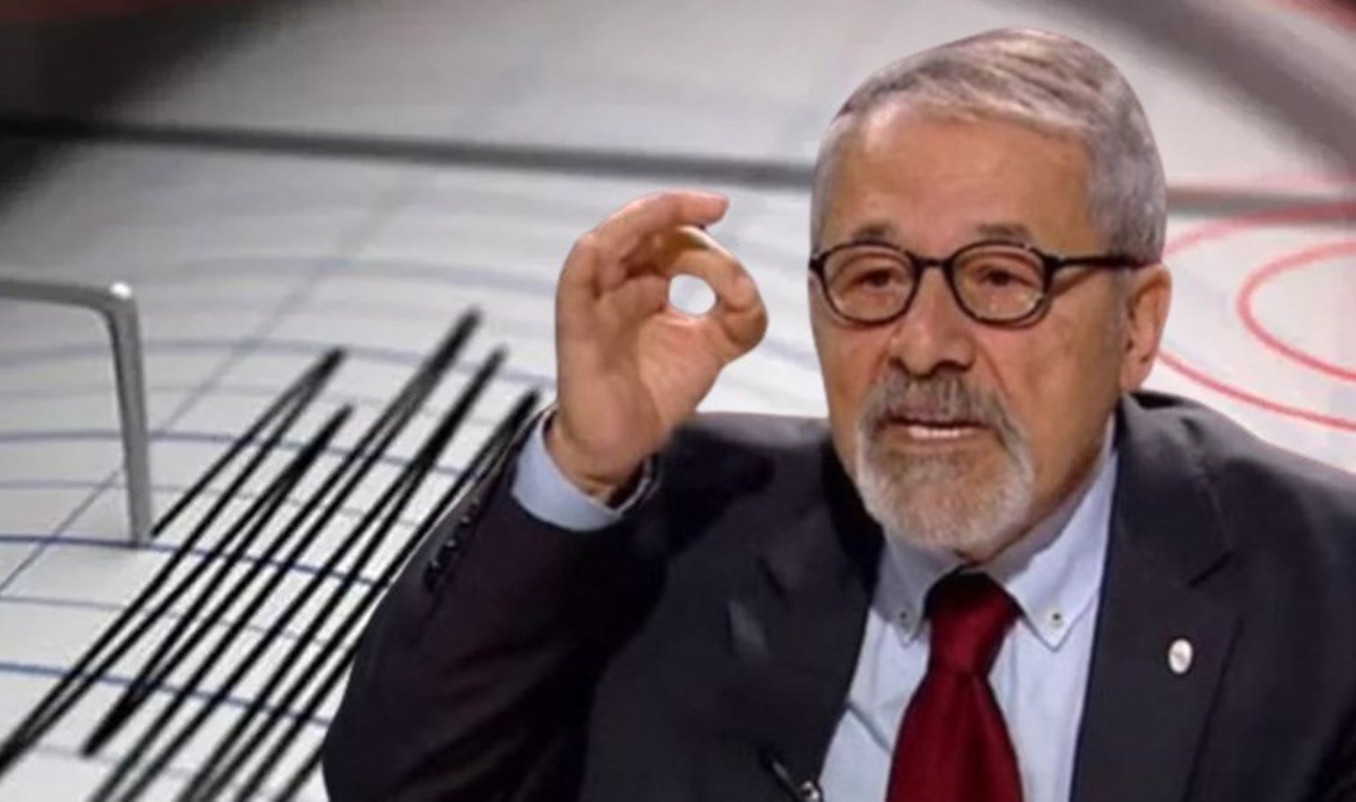 Prof. Dr. Naci Görür zelzele panelinde konuştu: ‘Bu bölge er geç zelzeleyle sınanacaktır’