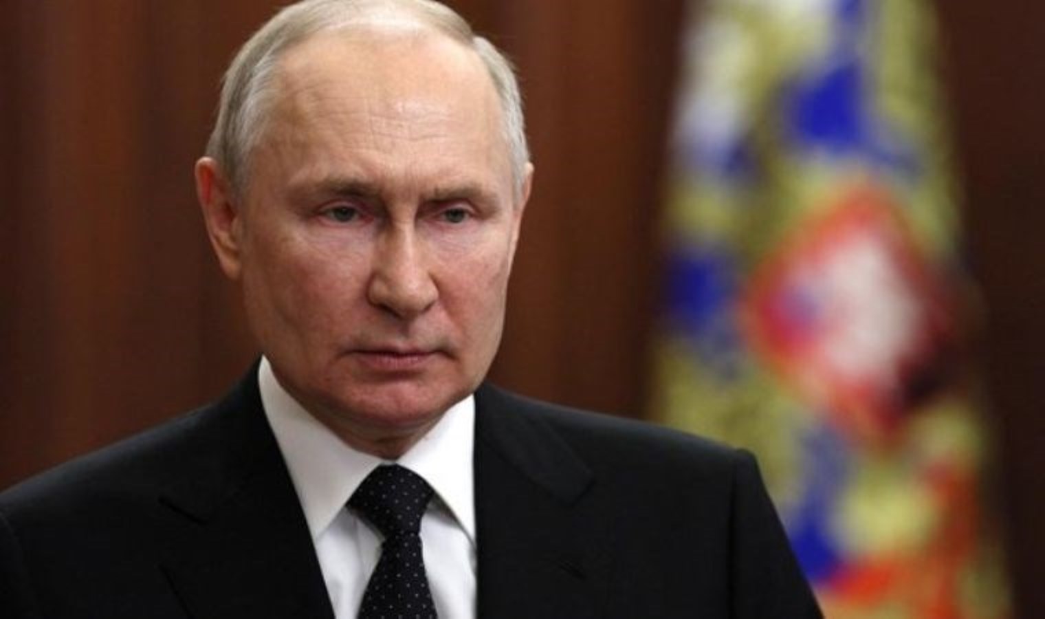 Putin’den çarpıcı açıklama: “Askerlerimizin üstünde sinek üzere insansız hava araçları uçuyor”