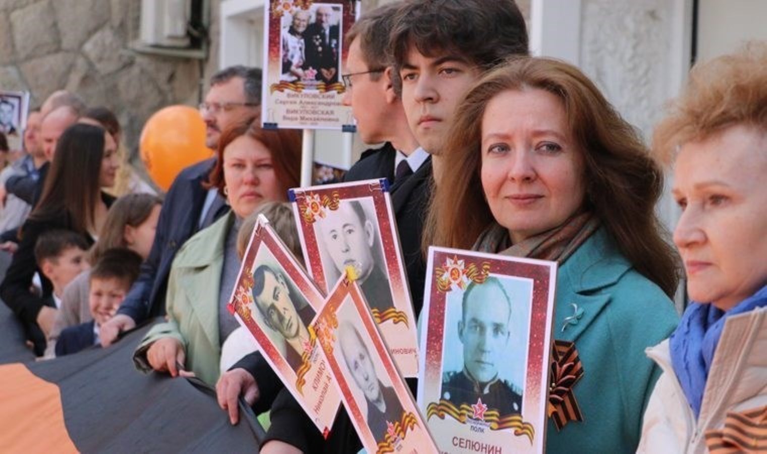 Rus vatandaşları, Sovyetler Birliği’nin Nazileri yenmesinin yıl dönümünü kutladı