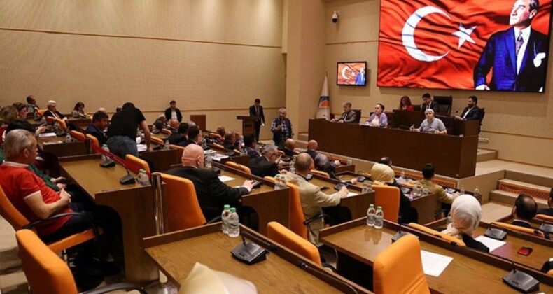 ‘TÜGVA’ ve ‘Ensar’ iptal: AKP’den CHP’ye geçen Çekmeköy’de yeni periyot