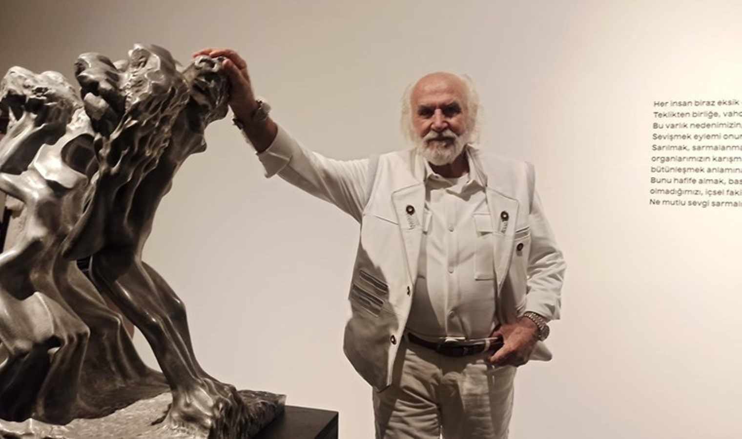 Yeni stant açan Mehmet Aksoy son projelerini birinci sefer Cumhuriyet’e anlattı