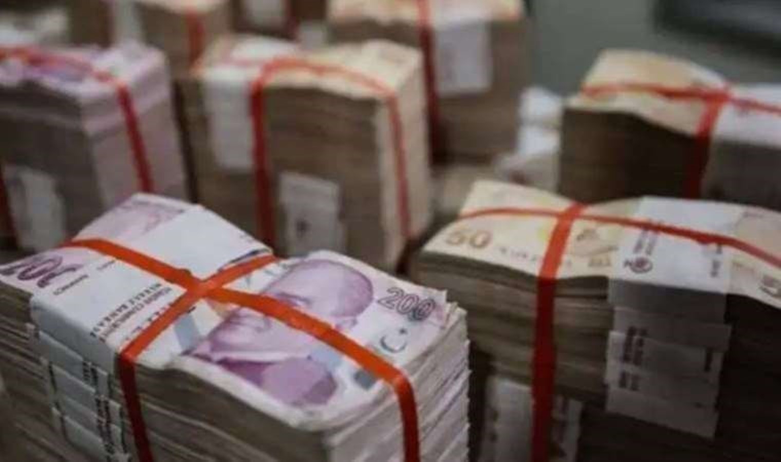 ‘Yerli Milyoner’lerin yakın tarihi: 1 milyon lira 31 bin dolara indi