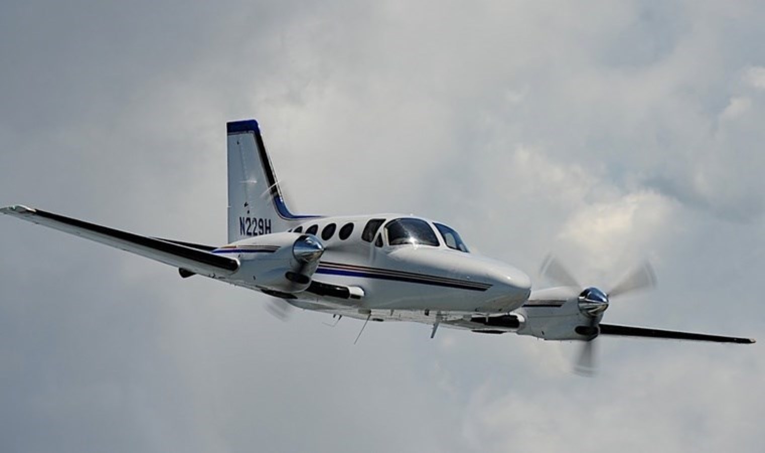 ABD küçük uçak düştü: 2 ölü