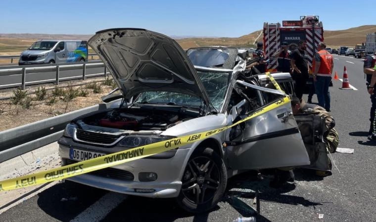 Ankara’da kamyonet, otomobile çarptı; 1 öldü, 2 yaralı