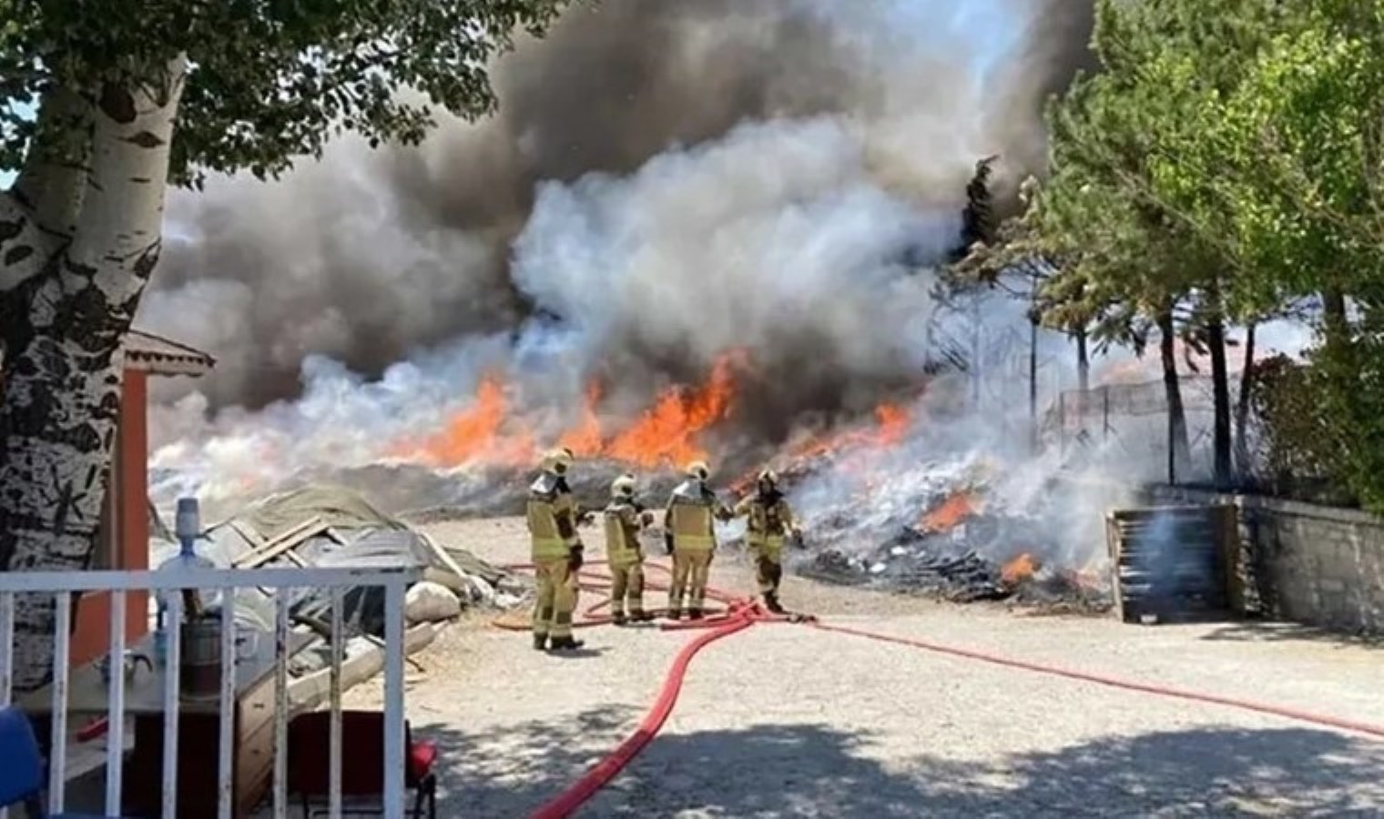 Ankara’da palet fabrikasında yangın!
