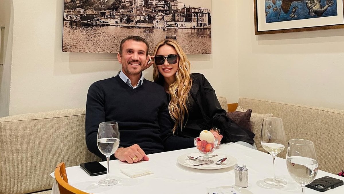 Artık Londra’da yaşıyor! Eski kaleci Rüştü Reçber, tatil için ailesiyle Türkiye’ye geldi