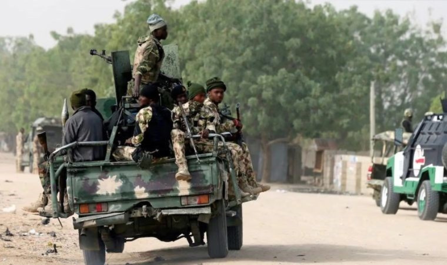 Askerlere pusu kuruldu: 21 kişi hayatını kaybetti