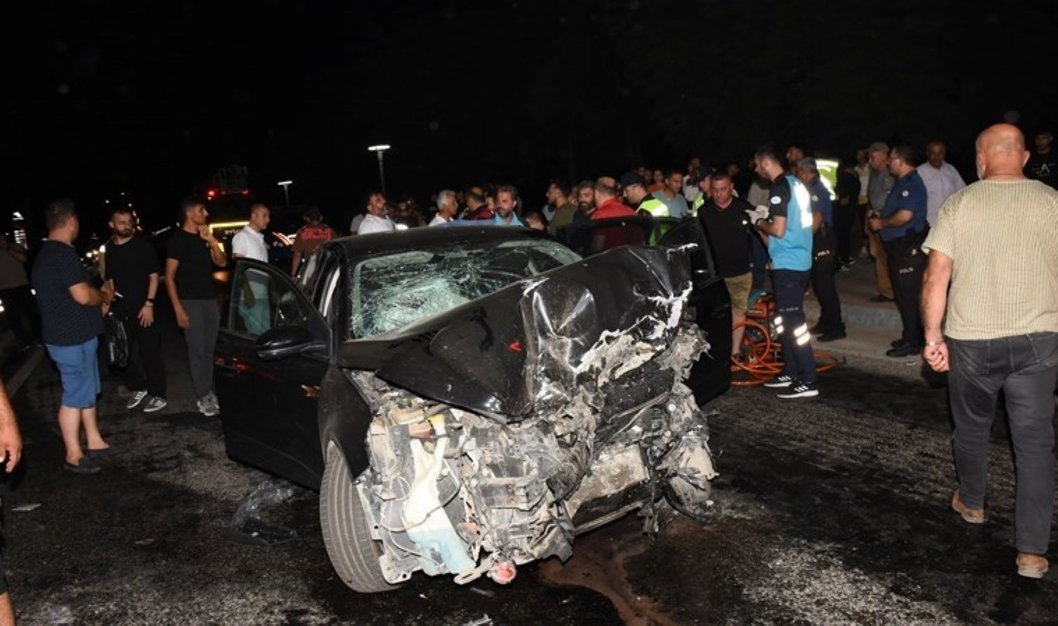 Aydın’da feci kaza… 2’si çocuk 8 yaralı!