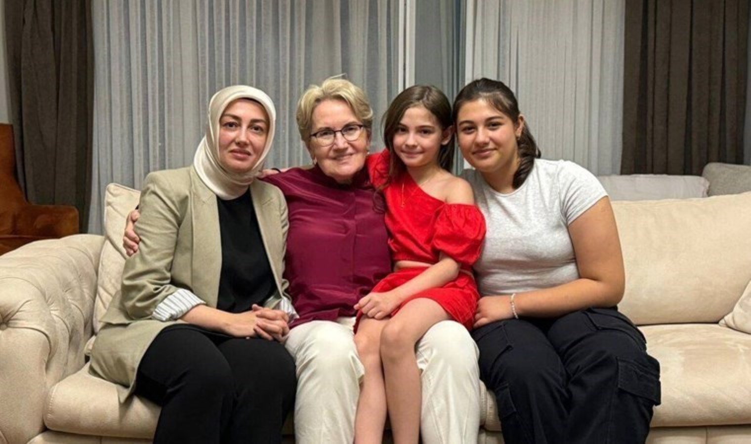 Ayşe Ateş’ten Meral Akşener’e ziyaret