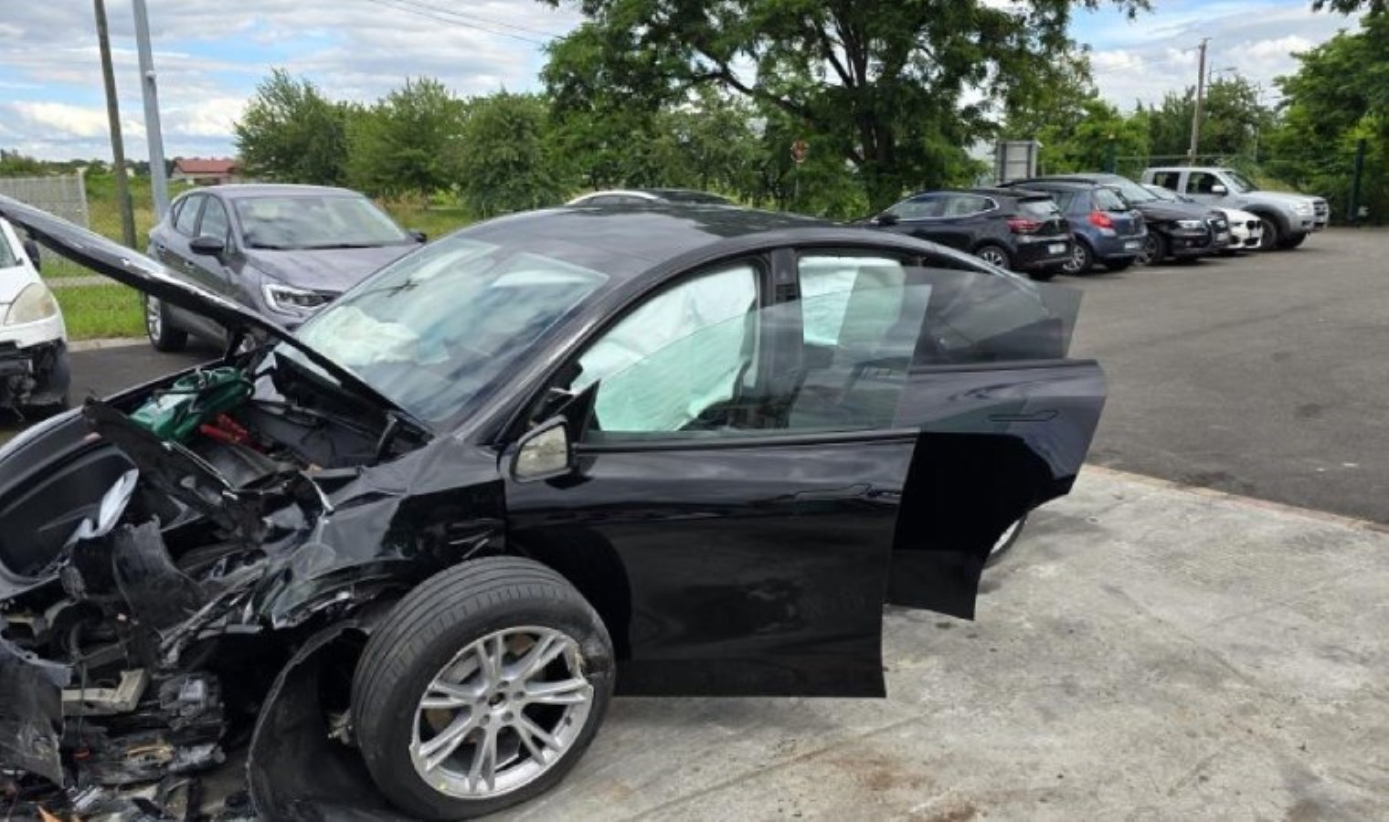 Bayram tatili zehire dönen Türk avukat, TESLA’ya dava açıyor