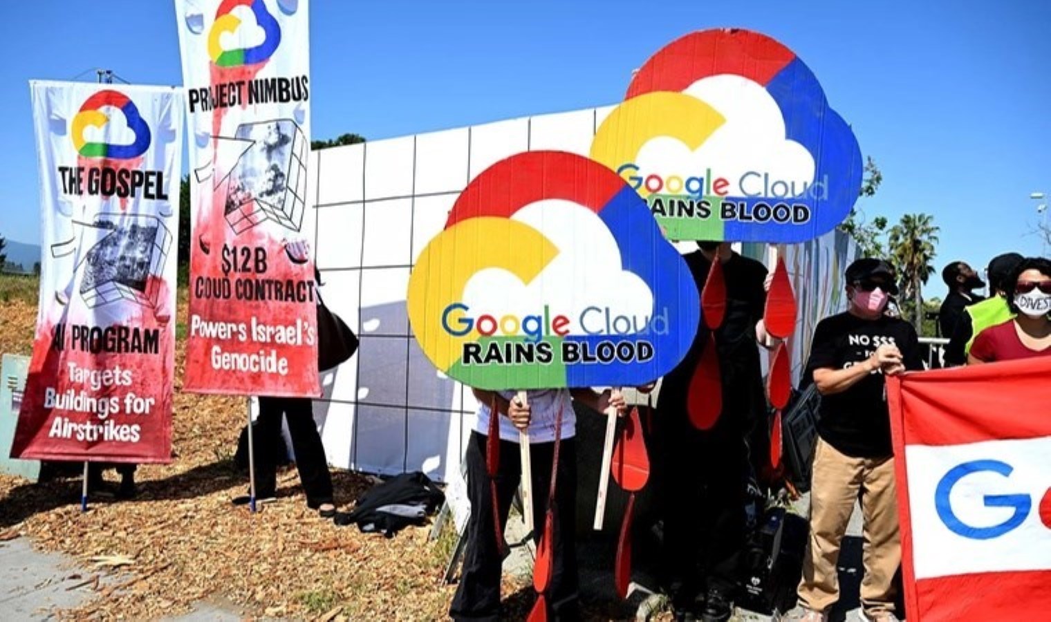 Binlerce öğrenciden İsrail karşıtı protesto: Google ve Amazon’da çalışmayı reddettiler!