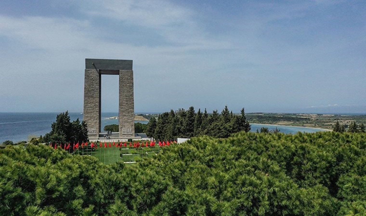 Çanakkale’de yangın nedeniyle girişlerin durdurulduğu Tarihi Alan tamamen ziyarete açıldı