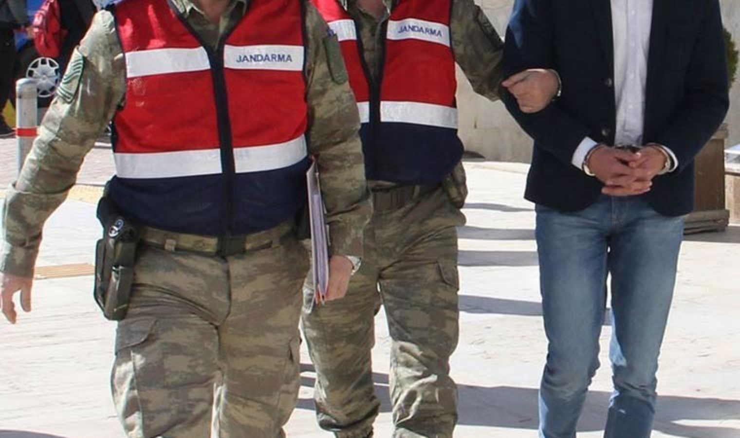 Cinsel istismar suçundan aranan şahsı jandarma yakaladı