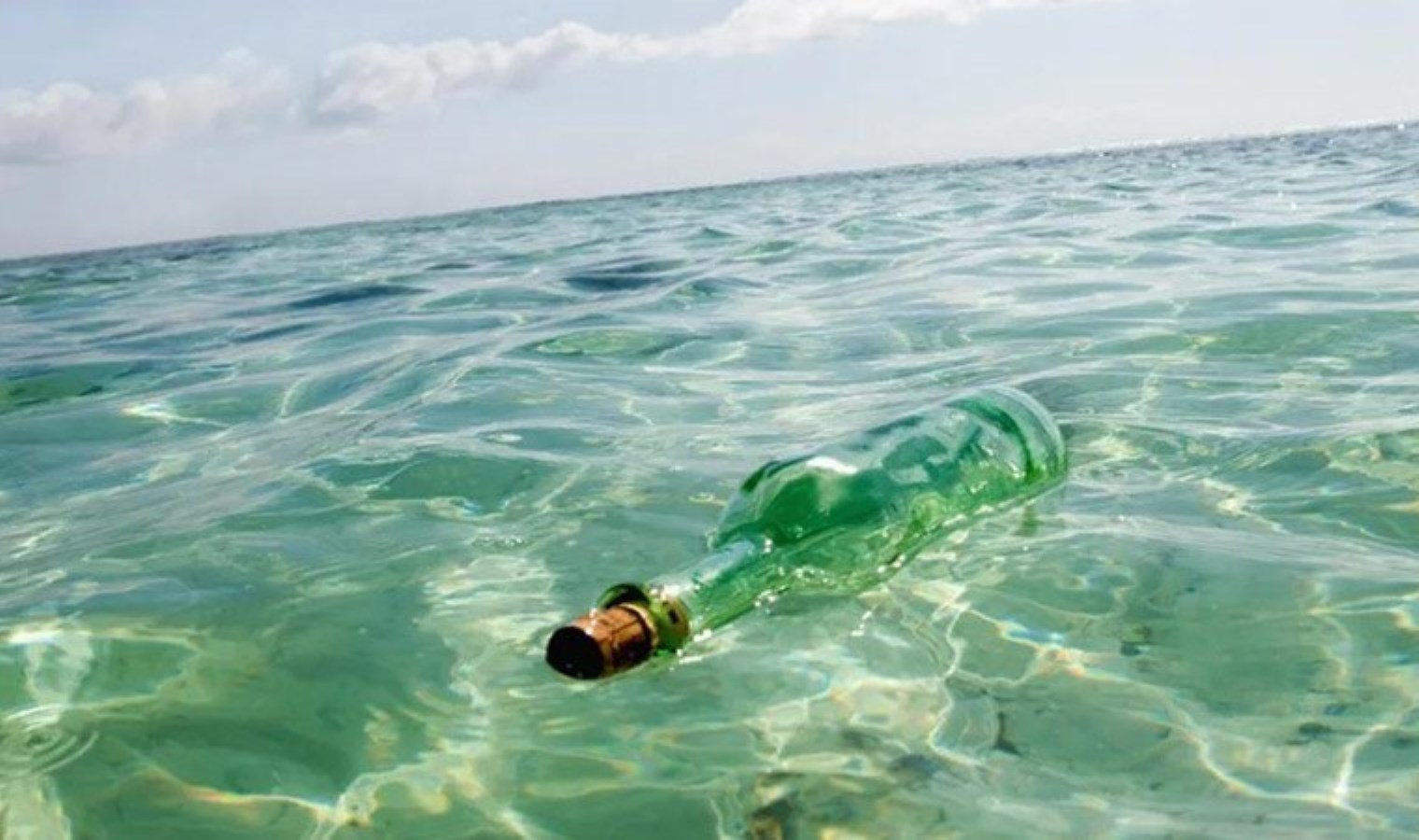 Denizde buldukları şişedeki sıvıyı içen 4 balıkçı hayatını kaybetti