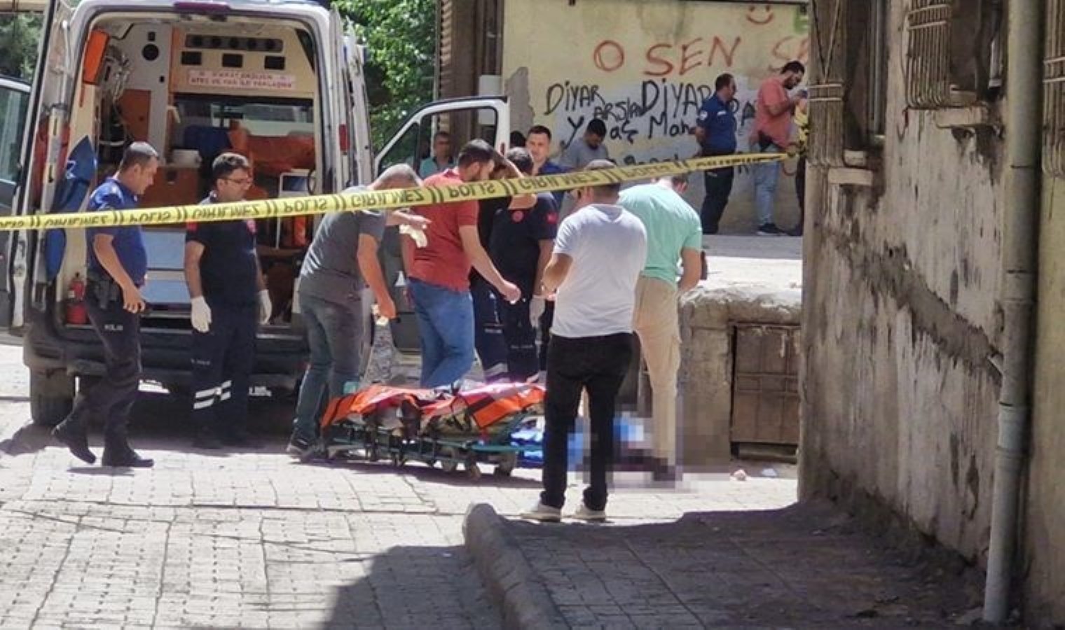 Diyarbakır’da kadın cinayeti: Hilal, sokakta yürürken başından vurularak öldürüldü