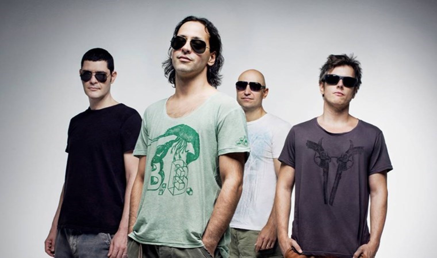 Duman grubu 11 yıl sonra geri döndü… 16 parçalık albümden iki şarkı yayımlandı