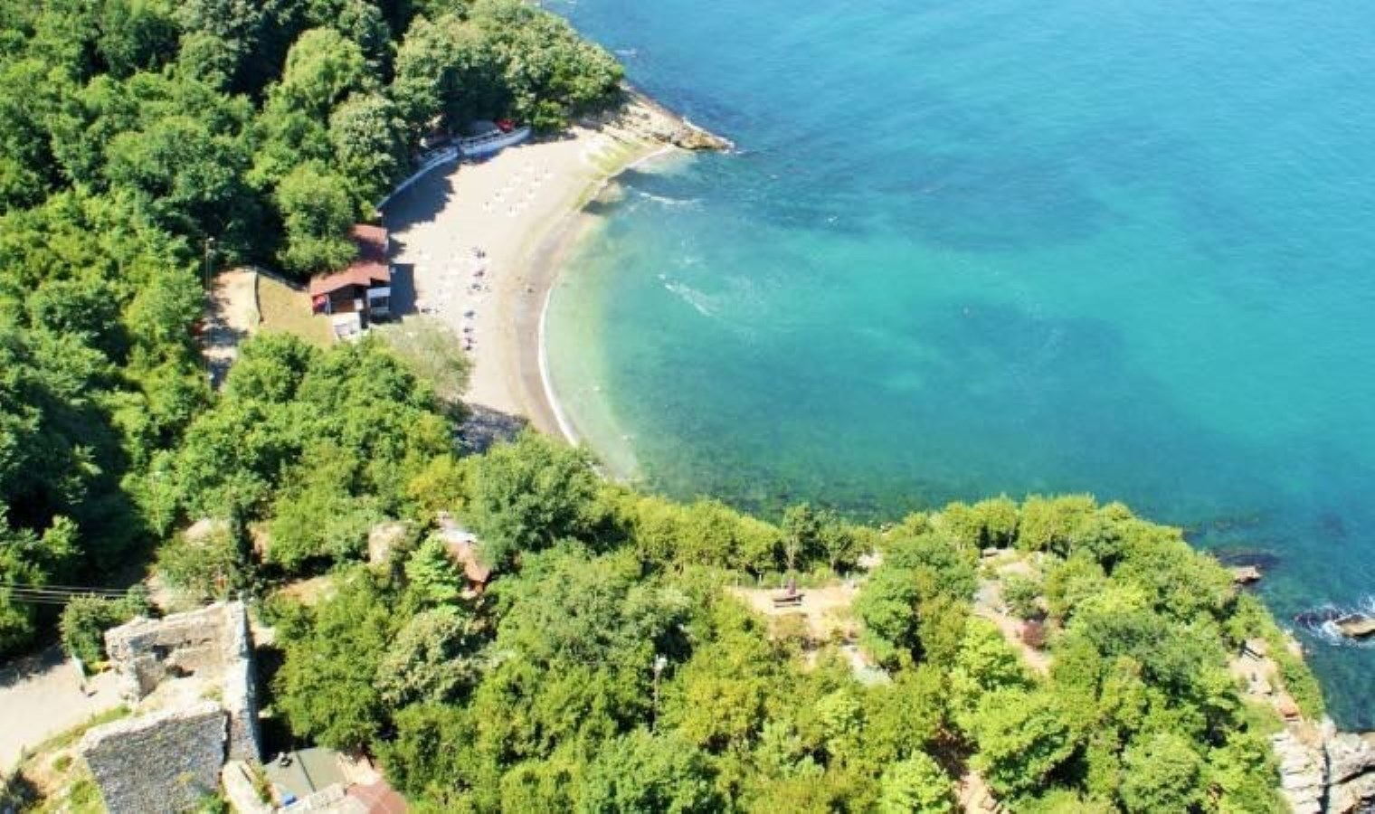 Düzce’de bazı plajlar haricinde denize girmek yasaklandı