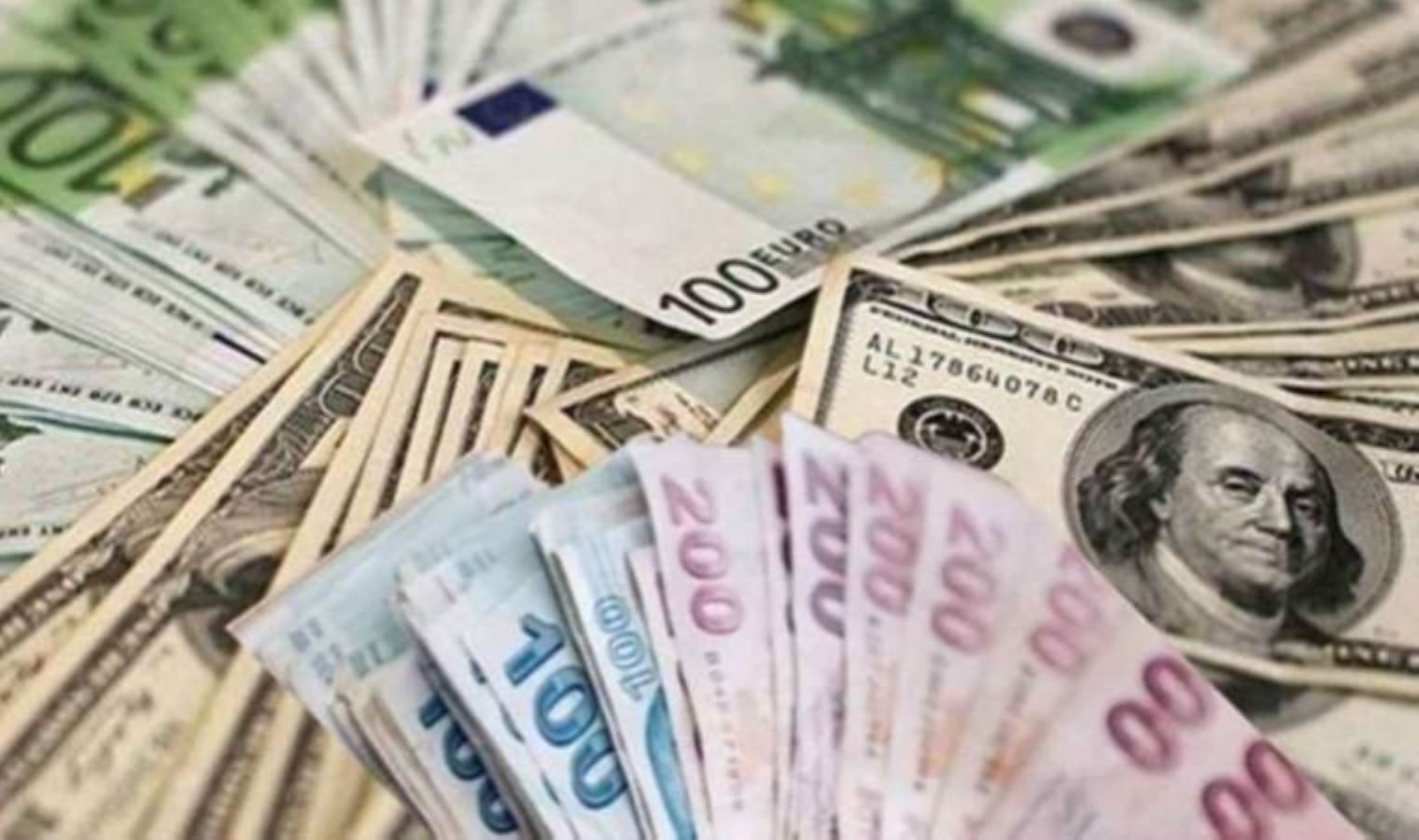 Faiz kararına dolar ve Euro’da ilk tepki!