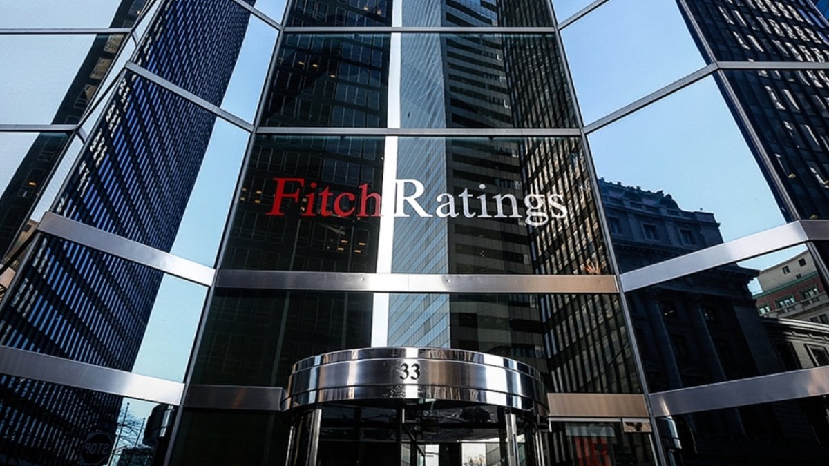 Fitch, Türk bankacılık sektörünün görünümünü ‘nötr’den ‘iyileşiyor’a revize etti