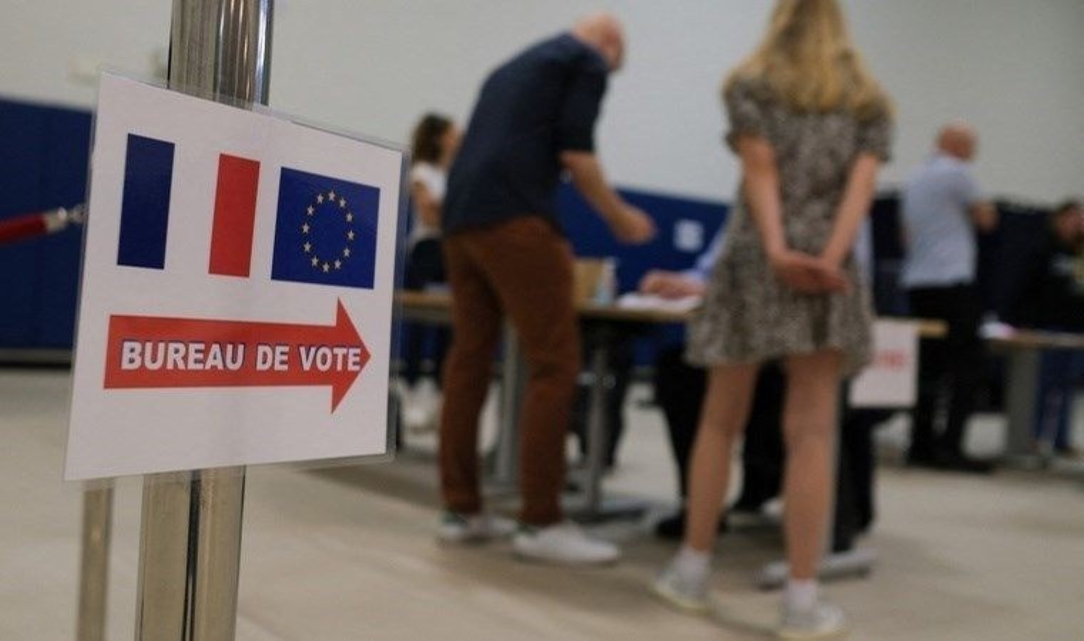 Fransa seçimlerinde ilk sonuçlar geldi