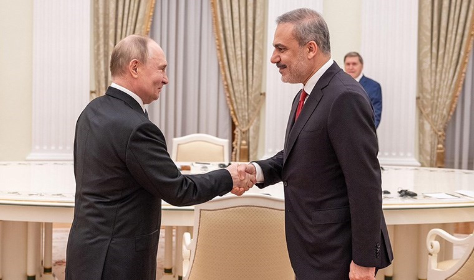 Hakan Fidan’dan ‘Ukrayna’ zirvesinde Rusya çağrısı: ‘Daha sonuç odaklı olabilirdi’