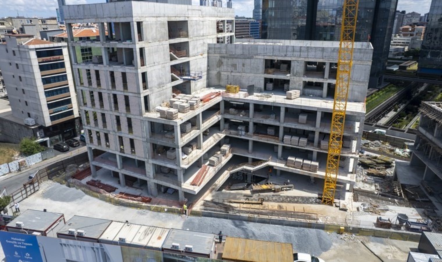 İBB’den bir kız öğrenci yurdu daha!