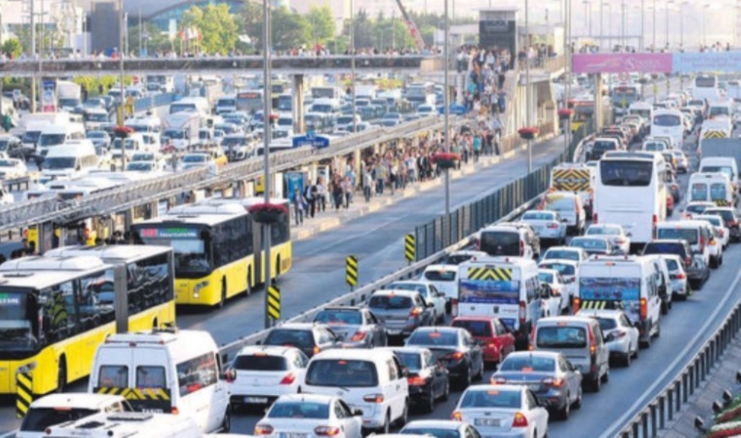 İstanbul’un ‘bayram dönüşü’ yoğunluğu başladı
