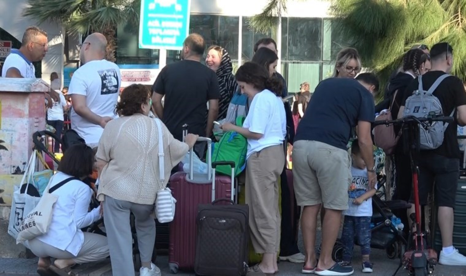 ‘Kapıda vize’de bayram ambargosu: 3 günde 473 Türk vatandaşı limandan geri döndü