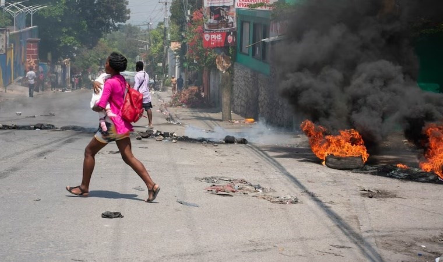 Kenya, Haiti’ye 400 polis gönderdi