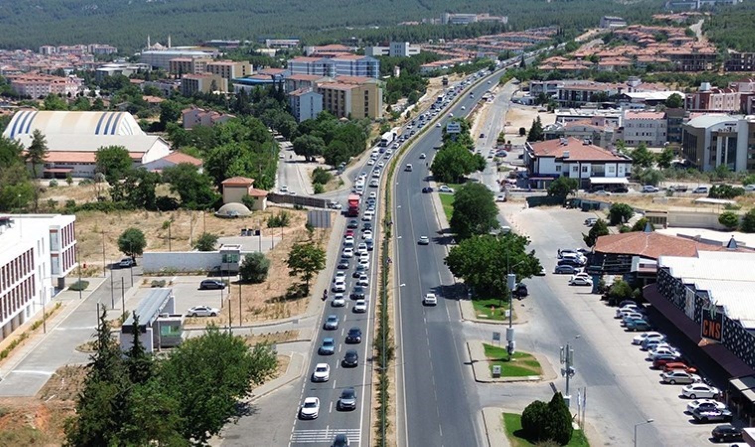 Muğla’da 10 kilometrelik araç kuyruğu