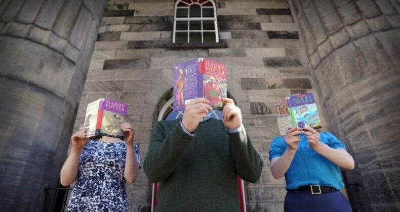 Nadir bulunan ilk baskı Harry Potter kitabı 45 bin sterline satıldı