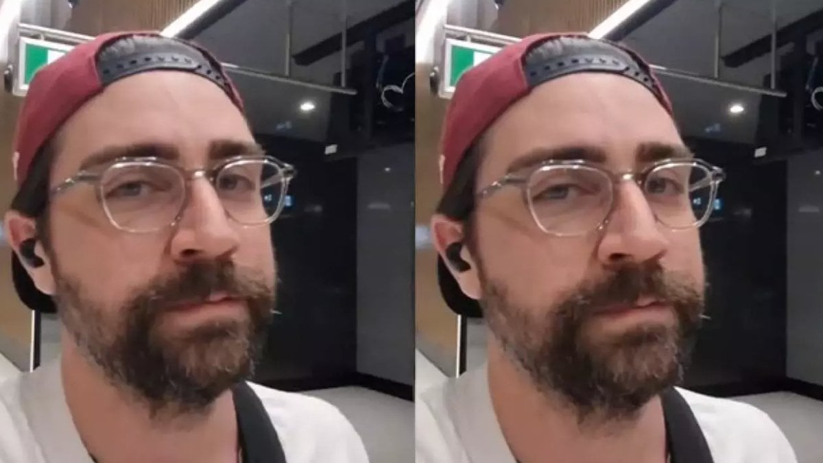 Oyuncu Çağlar Ertuğrul melektaşlarıyla dalga geçti! Havaalanı paylaşımı sosyal medyada gündem oldu