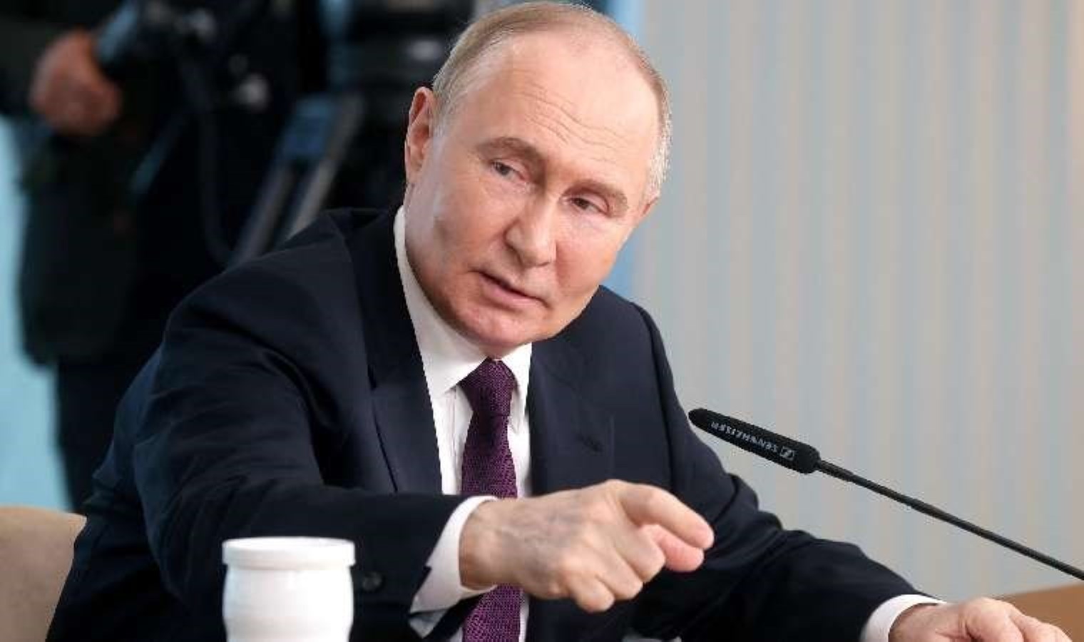 Putin, Kuzey Kore ziyaretinin ardından Vietnam’a gitti