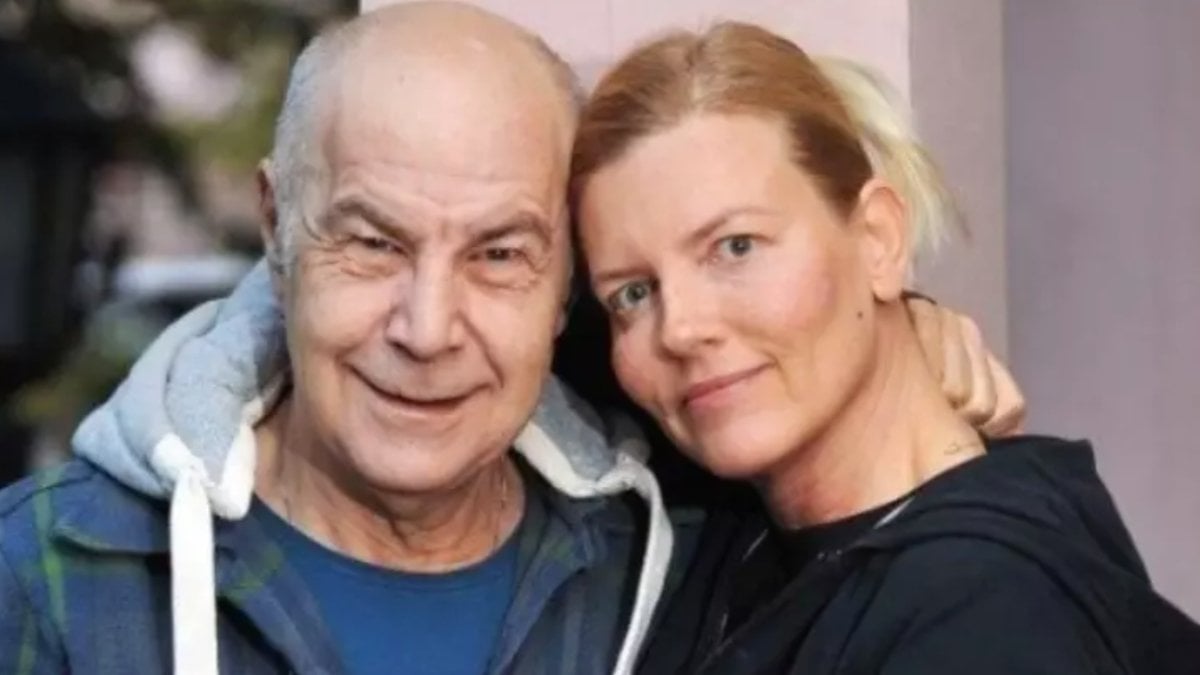 Şarkıcı Mazhar Alanson’un eşi Biricik Suden, kaslı sırtını gösterdi!