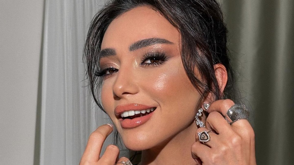 Şarkıcı Öykü Gürman’ın Yunanistan’da ödediği hesap sosyal medyada gündem oldu