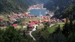 Uzungöl bayramda turistlerin gözde mekanları arasında yerini aldı