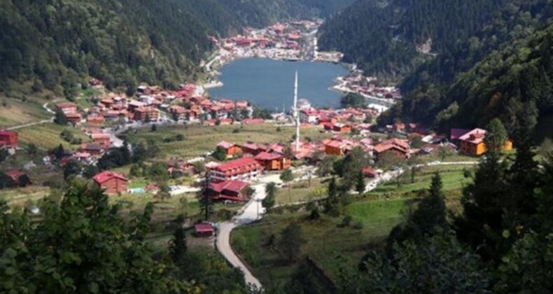 Uzungöl bayramda turistlerin gözde mekanları arasında yerini aldı