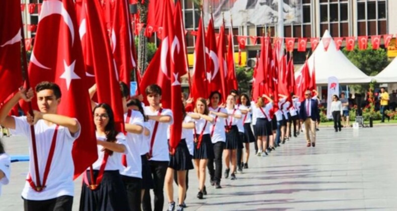 15 Temmuz resmi tatil mi? 15 Temmuz’da noter, bankalar, borsa açık olacak mı?