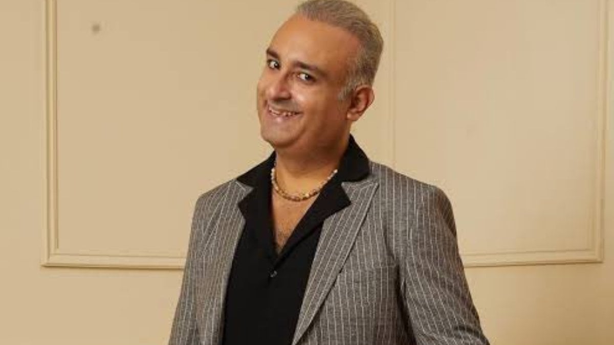 20 gün önce boşanmıştı! Güldür Güldür’ün İbrahim’i Rüştü Onur Atilla ile şarkıcı Nez aşk yaşıyor