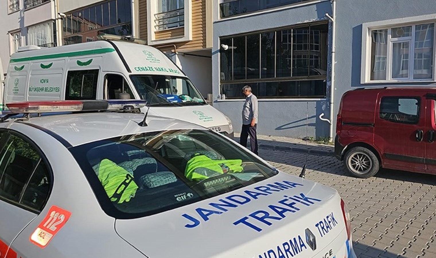 Anne ve oğlu dün yangında ölmüştü… Kızı da bugün başka evde ölü bulundu!