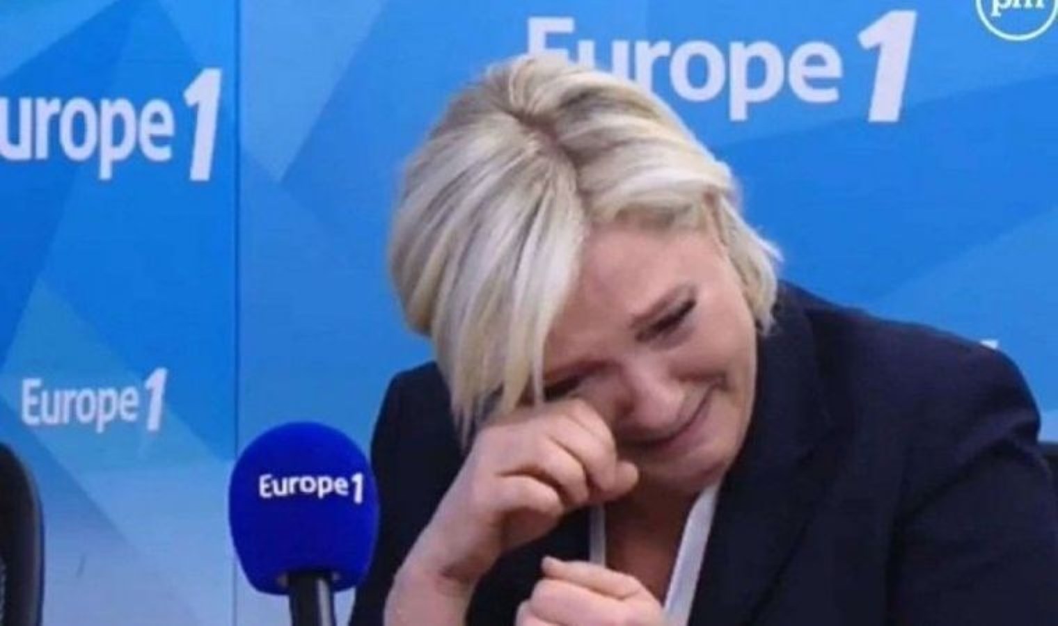 Aşırı sağcı lider Le Pen, seçim sonuçlarının ardından ağladı mı?